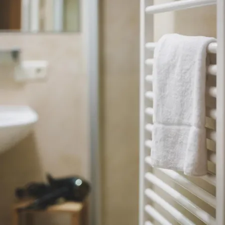 Molly By We Rent * فيهوفن