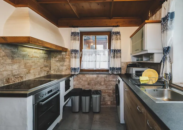 Molly By We Rent Chalet